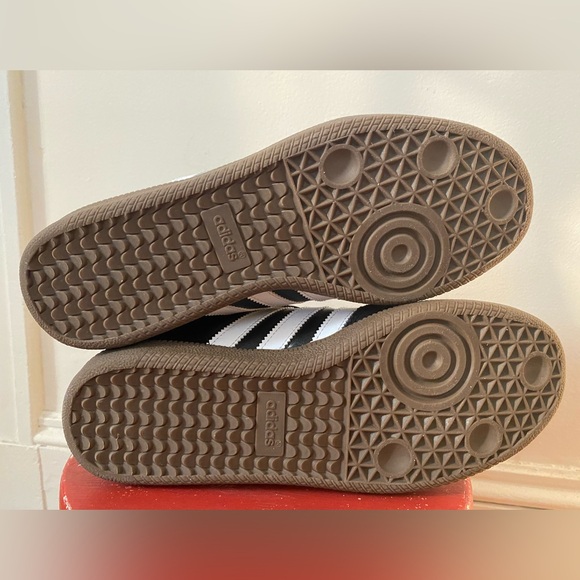 Adidas Sambas size 8.5 - Picture 4 of 6
